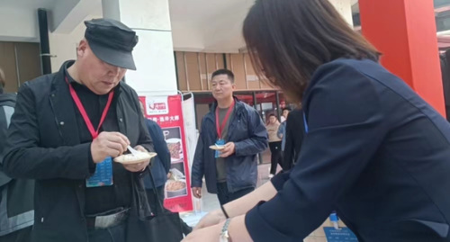 腾跃大米飘香中国好餐饮第四届博览会335.png
