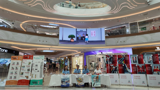 临沂市河东区市场监督管理局组织开展2025年“安全生产月”电梯安全宣传暨应急救援演练活动397.png