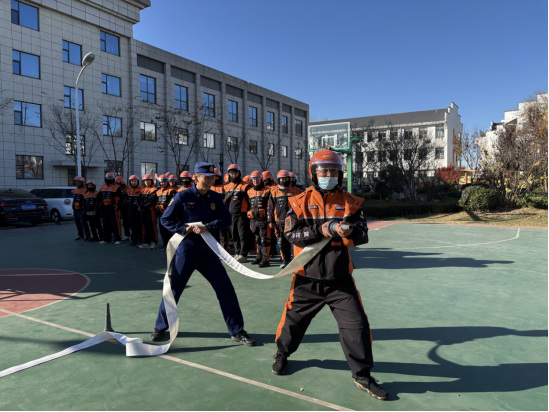 临沂市河东区网约配送行业党委组织开展消防培训演练活动418.png 临沂市河东区网约配送行业党委组织开展消防培训演练活动418.png