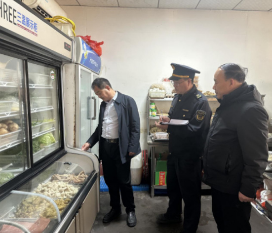 临沭县市场监管局开展食品安全专项整治行动609.png