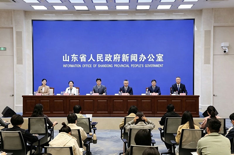 发布会.jpg